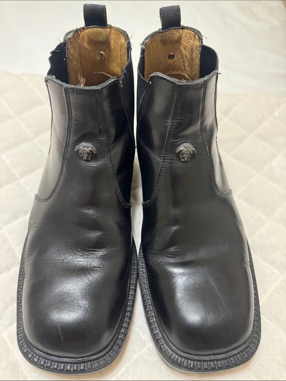 Men's Battaglia Black Leather Chukka Boots with Medusa Emblem Size 9